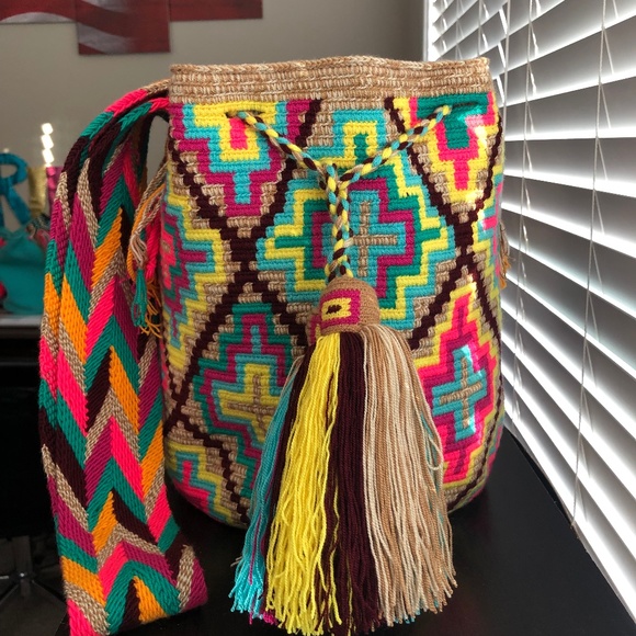 Authentic Wayuu bag/ Neon crosses/ Handmade women's bag/ Size L. - Picture 6 of 9